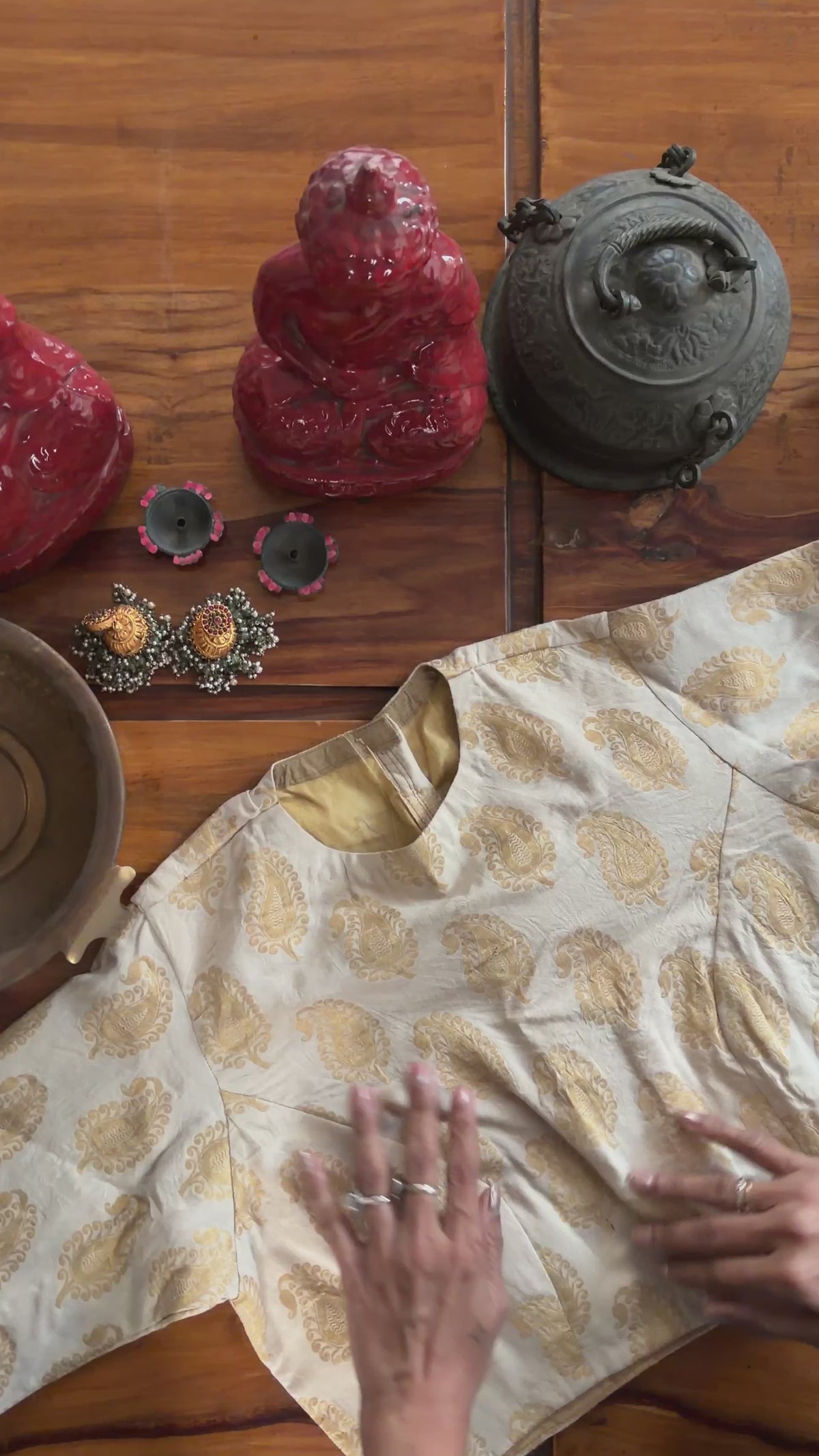 COT010 Cream Paisley Brocade Blouse